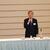 石油流通懇への期待を述べる土川支部長（中）、河本副会長・専務理事（右）、竹内支部長（左）