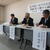 協定書に押印する高橋理事長㊥と田岡支部長㊨