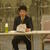 石油の先物取引について説明する菅野忠氏