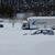 悪条件が重なって除雪もままならず、車両滞留につながった（上信越道横川ＳＡの様子）