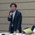 総会で抱負を語る宇佐美支部長