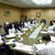 会計実務について研修する担当者