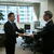 日下部長官㊧に要望書を手渡す翁長知事