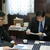室井市長（右）に地元の組合員企業に対する受注機会増大を要望した小林専務理事
