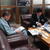 提案を聞く戸田町長㊨