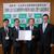 災害時協定を調印した（写真左2人目から三河市長、迫支部長、瀧口市議）