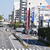 通行規制が行われた国道４号線（写真右が中外石油保木間ＳＳ）