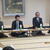 「粋油会」の解散を告げる江崎武人会長代行