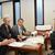 福田知事㊨と会談する森会長と村上理事長ら（左手前から）