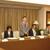 　青年部設立総会で所信を表明する村田会長（中央）