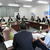 井原議員㊥と諸問題で意見交換した勉強会
