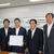 岐阜県との災害協定を古田肇知事(左端)と見直し、官公需受注拡大を目指す澤田理事長(左から２人目)