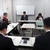 運用計画について話し合う出席者
