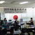 総代会の会場に優しい旋律が流れた。南さんとオーボエの長崎治太郎、ピアノの児玉早さん（右から）