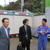 松浦課長が富士オイルのＳＳを視察した（右から森社長、松浦課長、千賀主任）