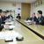 仁木町での提案活動（右手前が佐藤町長）