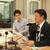 地元ラジオ局の生放送に出演し『満タン運動』をＰＲする国東理事長