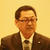 あいさつする佐藤理事長