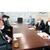 県教委に官公需拡大を求める福井石商役員（右手前は井田浩志理事長）