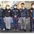 岩切社長（右から２番目）と調理もできるＳＳスタッフ