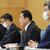 省庁の垣根を越えた検討を促す岸田首相（右２人目、首相官邸ＨＰ）