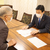西村大臣（右）にＳＳ支援が不可欠と訴える中村会長